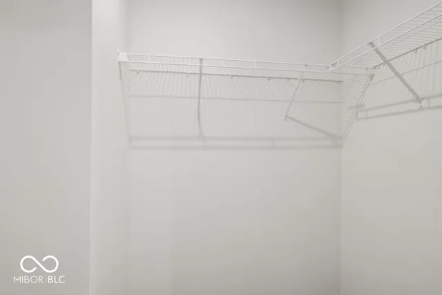 $265,999 | 1935 White Oak Lane, Shelbyville, IN 46176