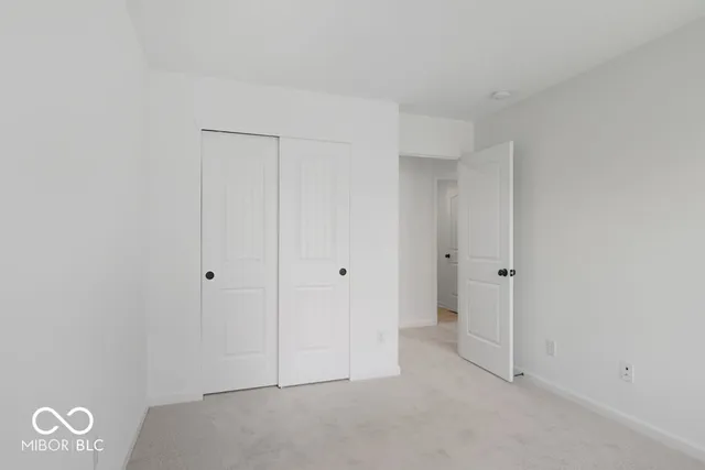 $265,999 | 1935 White Oak Lane, Shelbyville, IN 46176