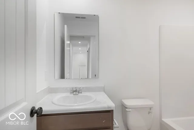 $265,999 | 1935 White Oak Lane, Shelbyville, IN 46176