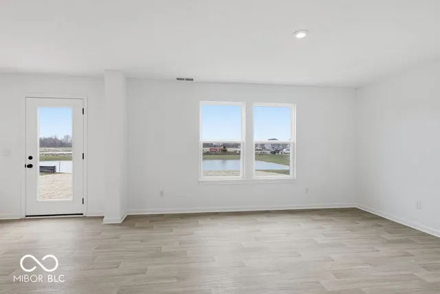 $265,999 | 1935 White Oak Lane, Shelbyville, IN 46176