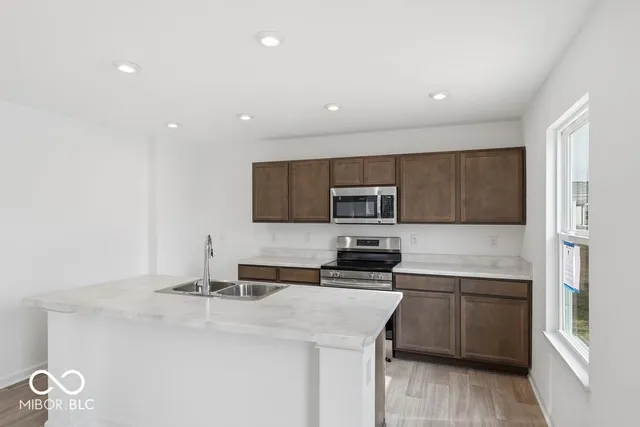 $265,999 | 1935 White Oak Lane, Shelbyville, IN 46176