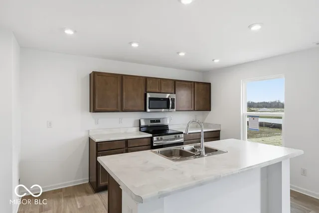 $265,999 | 1935 White Oak Lane, Shelbyville, IN 46176