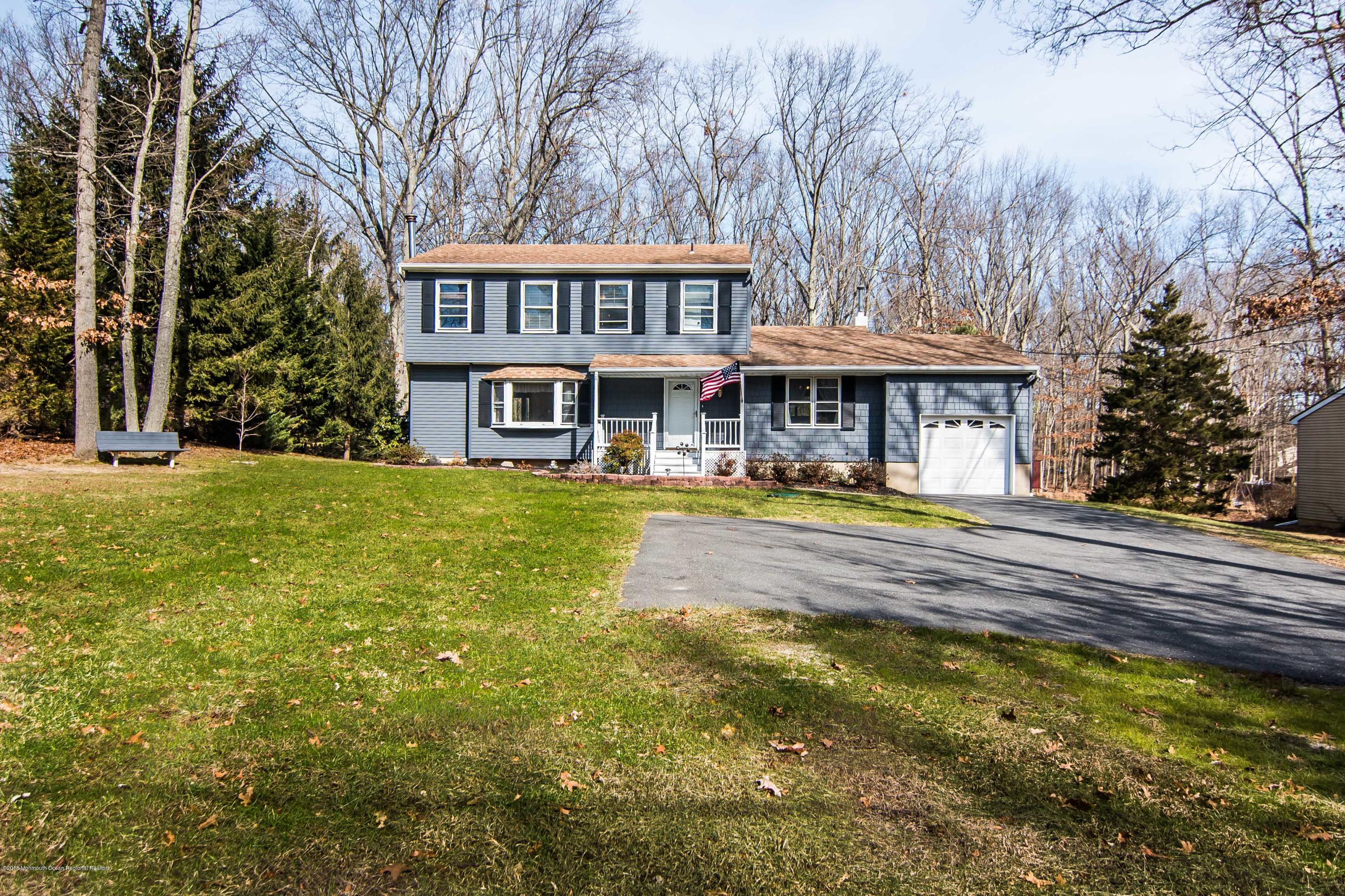 413 Leesville Road Jackson, NJ 08527 - Photo 2 of 24 413 Leesville front with driveway