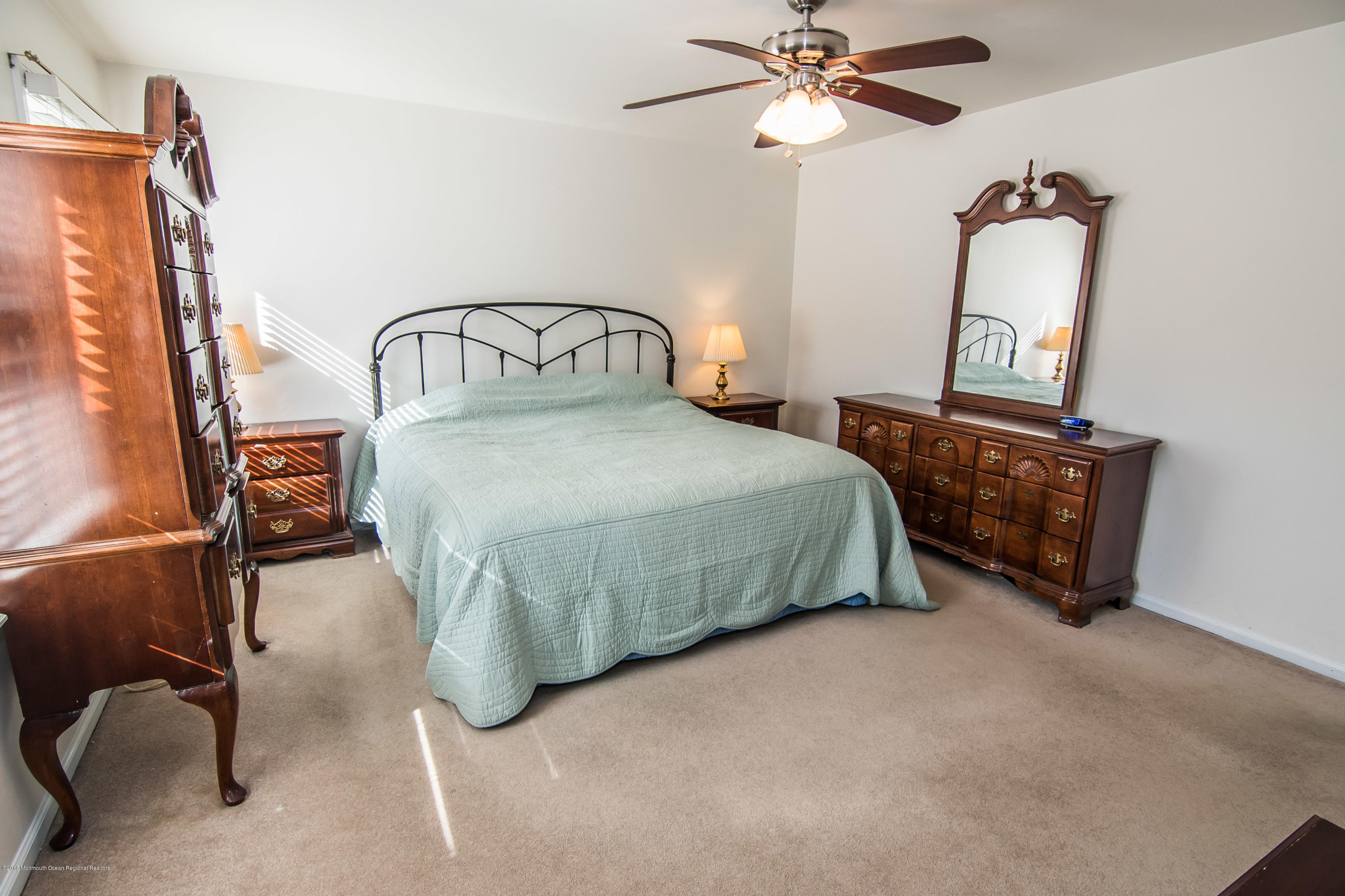 413 Leesville Road Jackson, NJ 08527 - Photo 20 of 24 413 Leesville master bedroom