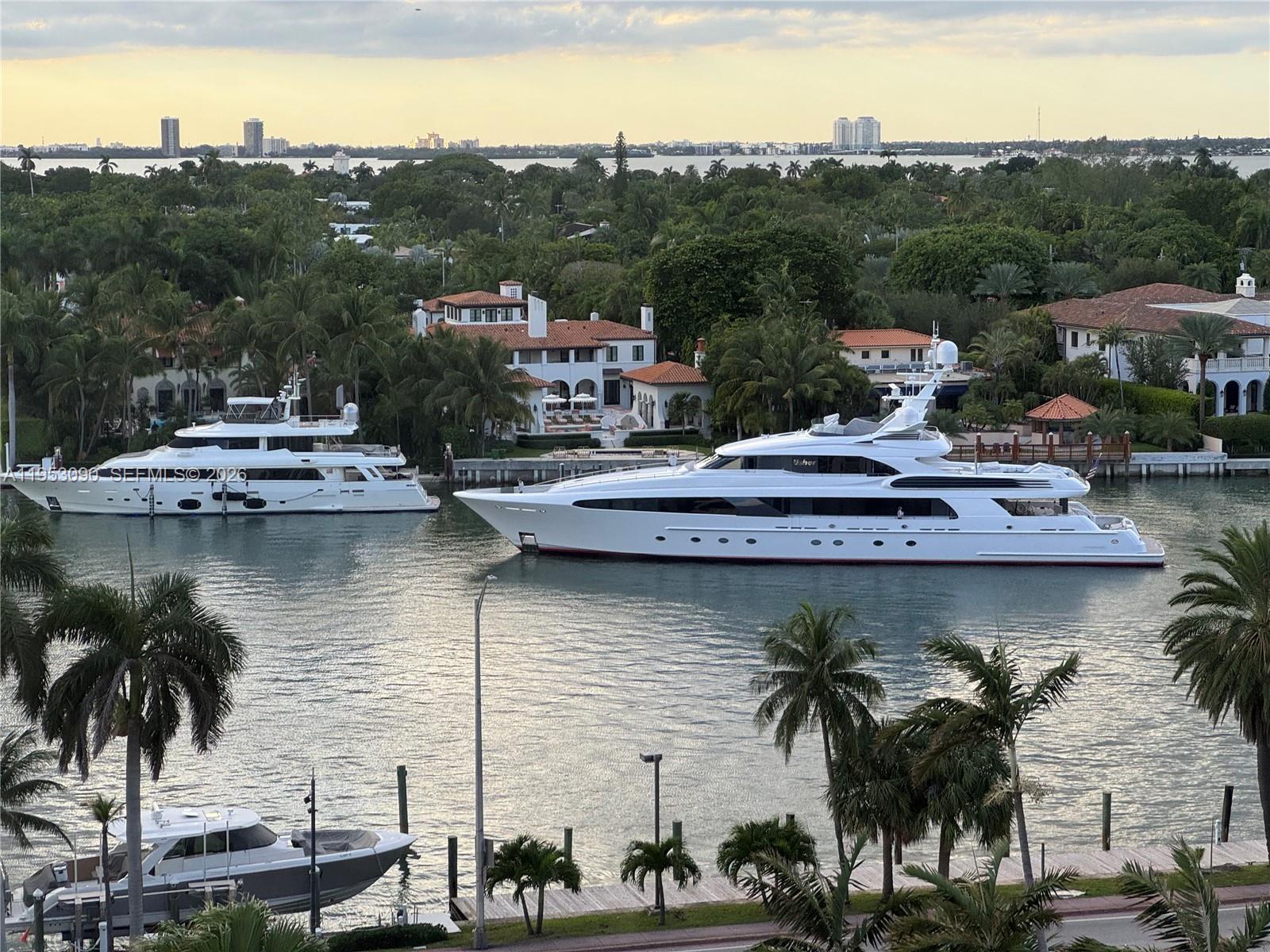 4779 Collins Avenue, Unit 907 Miami Beach, FL 33140 - Photo 28 of 45