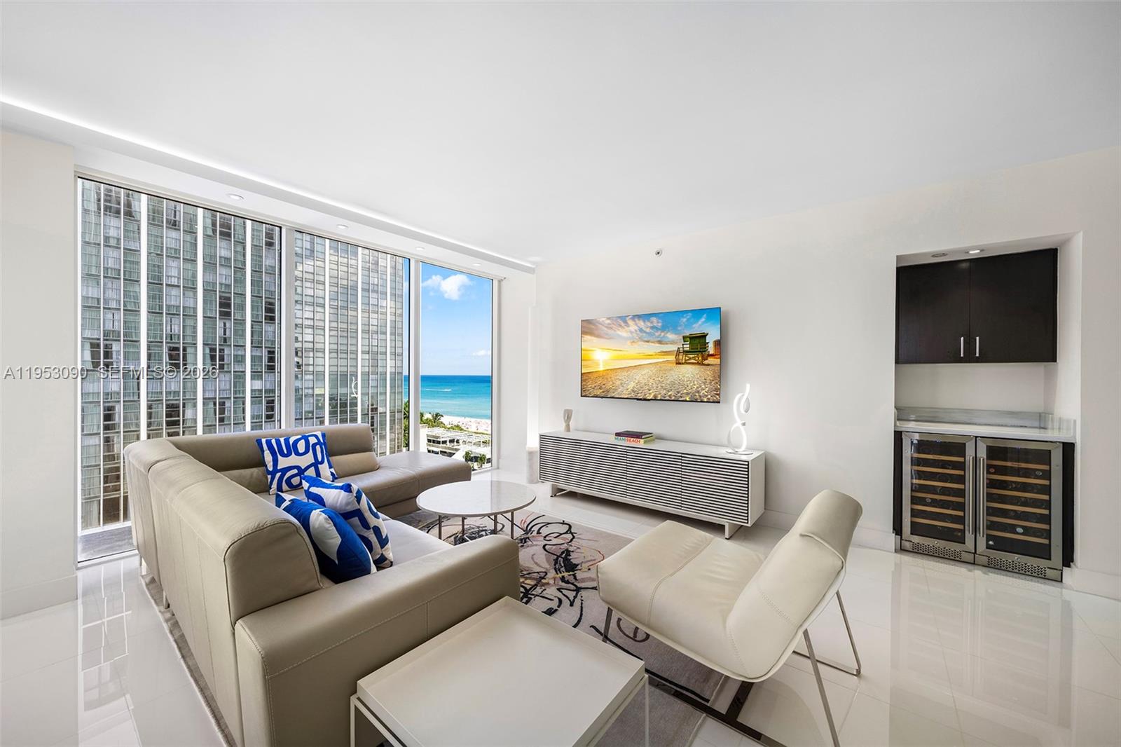 4779 Collins Avenue, Unit 907 Miami Beach, FL 33140 - Photo 5 of 45