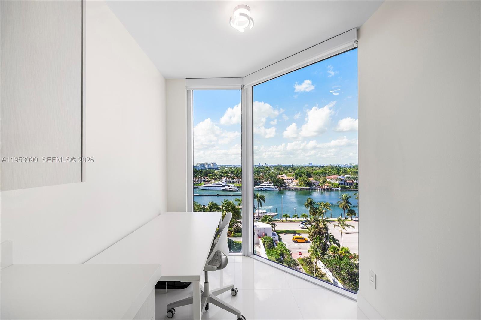 4779 Collins Avenue, Unit 907 Miami Beach, FL 33140 - Photo 7 of 45