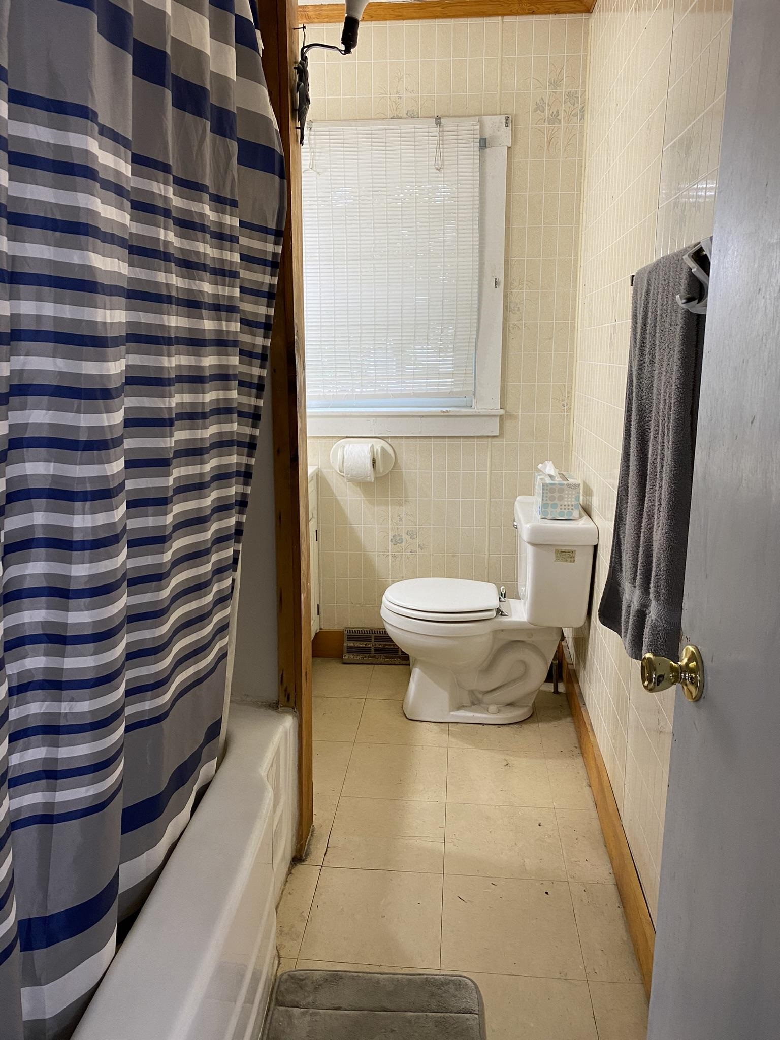 21 Edwards Street Colebrook, NH 03576 - Photo 3 of 24 Gallery Image 3