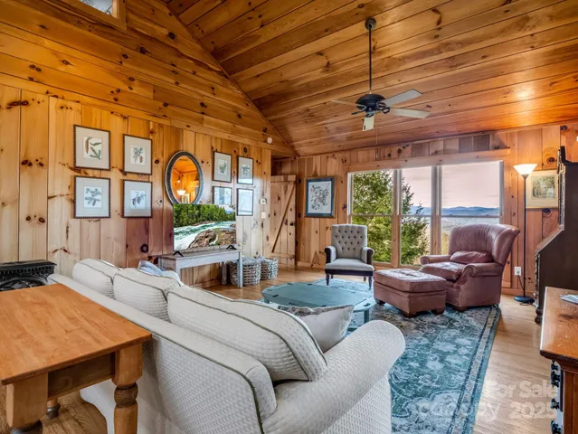 $945,000 | 1692 Becky Mountain Road, Brevard, NC 28712