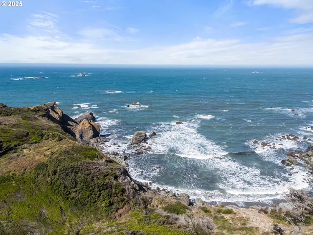 a view of an ocean beach