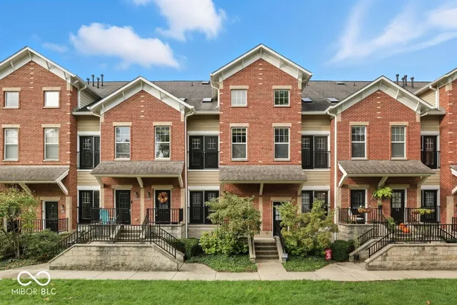 $340,000 | 1066 Reserve Way, Indianapolis, IN 46220