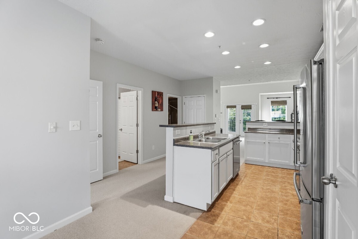 1066 Reserve Way Indianapolis, IN 46220 - Photo 13 of 47