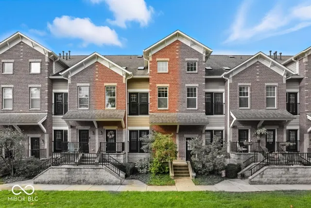 $340,000 | 1066 Reserve Way, Indianapolis, IN 46220