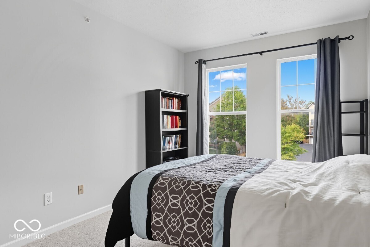 1066 Reserve Way Indianapolis, IN 46220 - Photo 23 of 47