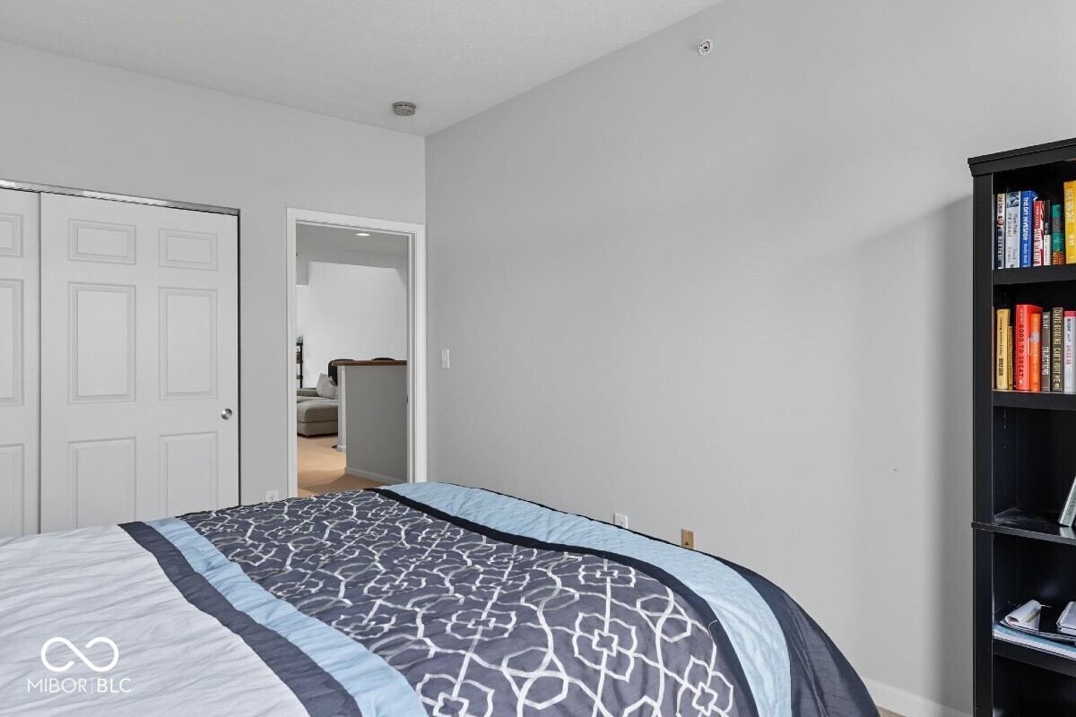 1066 Reserve Way Indianapolis, IN 46220 - Photo 24 of 47