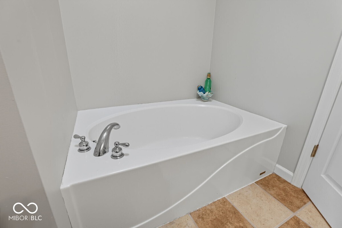 1066 Reserve Way Indianapolis, IN 46220 - Photo 42 of 47