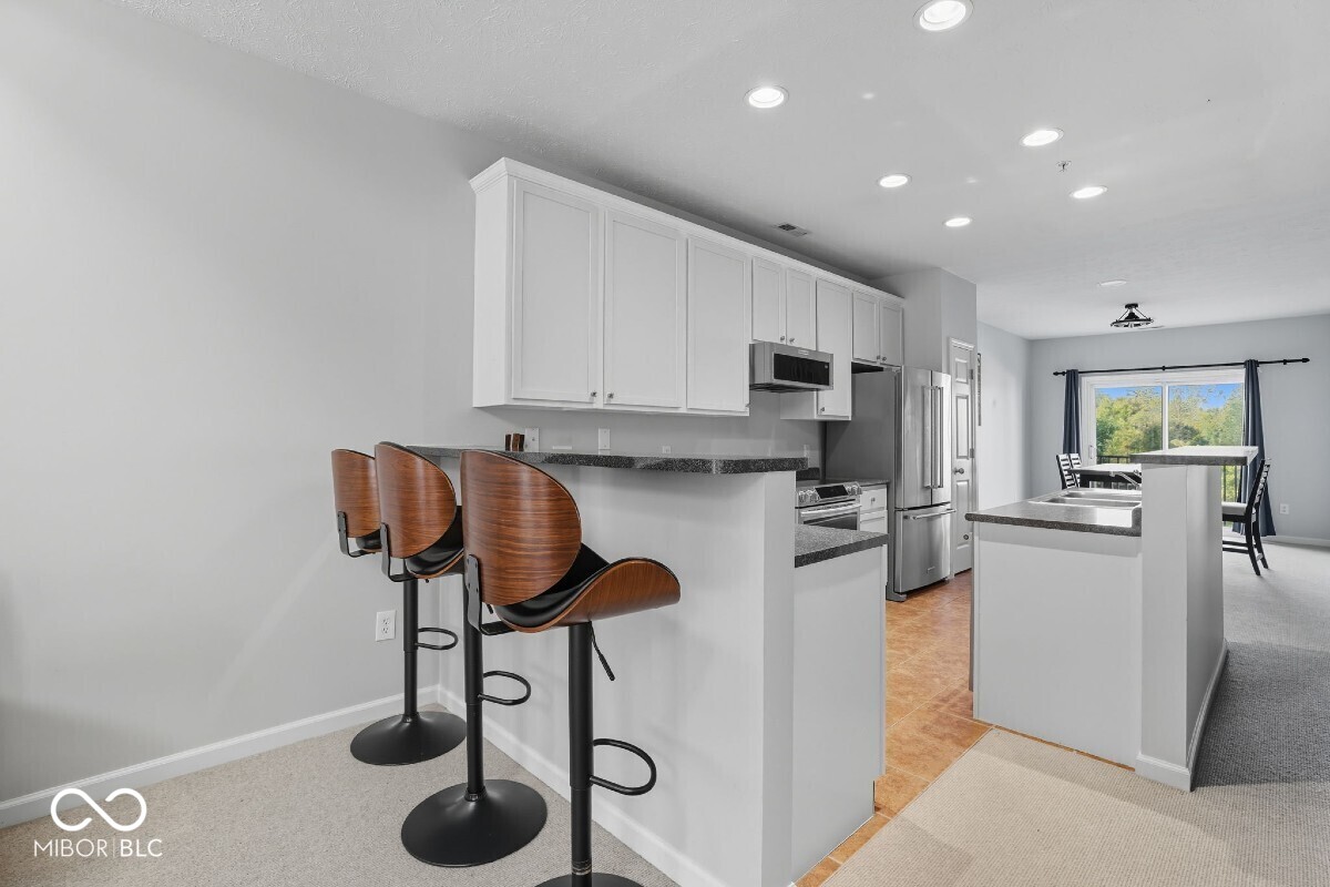 1066 Reserve Way Indianapolis, IN 46220 - Photo 9 of 47