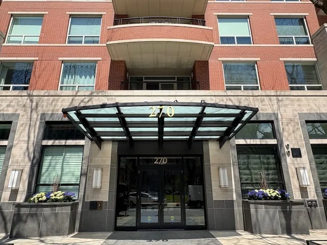 $875,000 | 270 East Pearson Street, Unit 602, Chicago, IL 60611