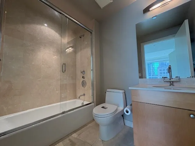 $875,000 | 270 East Pearson Street, Unit 602, Chicago, IL 60611