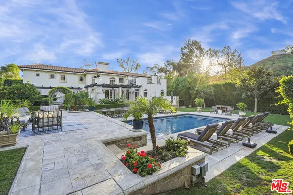 $15,000,000 | 23255 Mariposa De Oro Street, Malibu, CA 90265