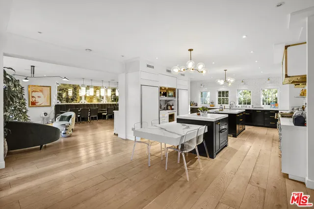 $15,000,000 | 23255 Mariposa De Oro Street, Malibu, CA 90265