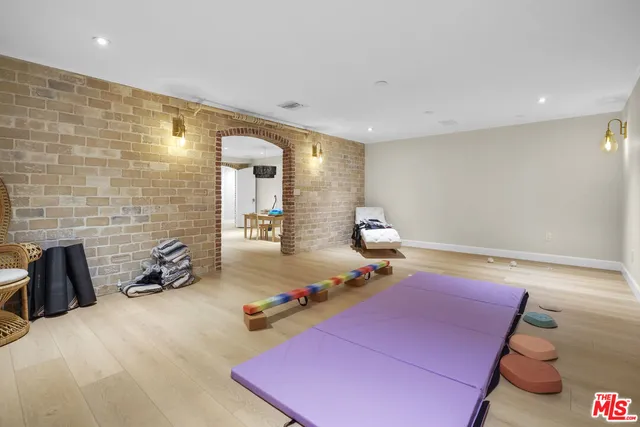 $15,000,000 | 23255 Mariposa De Oro Street, Malibu, CA 90265