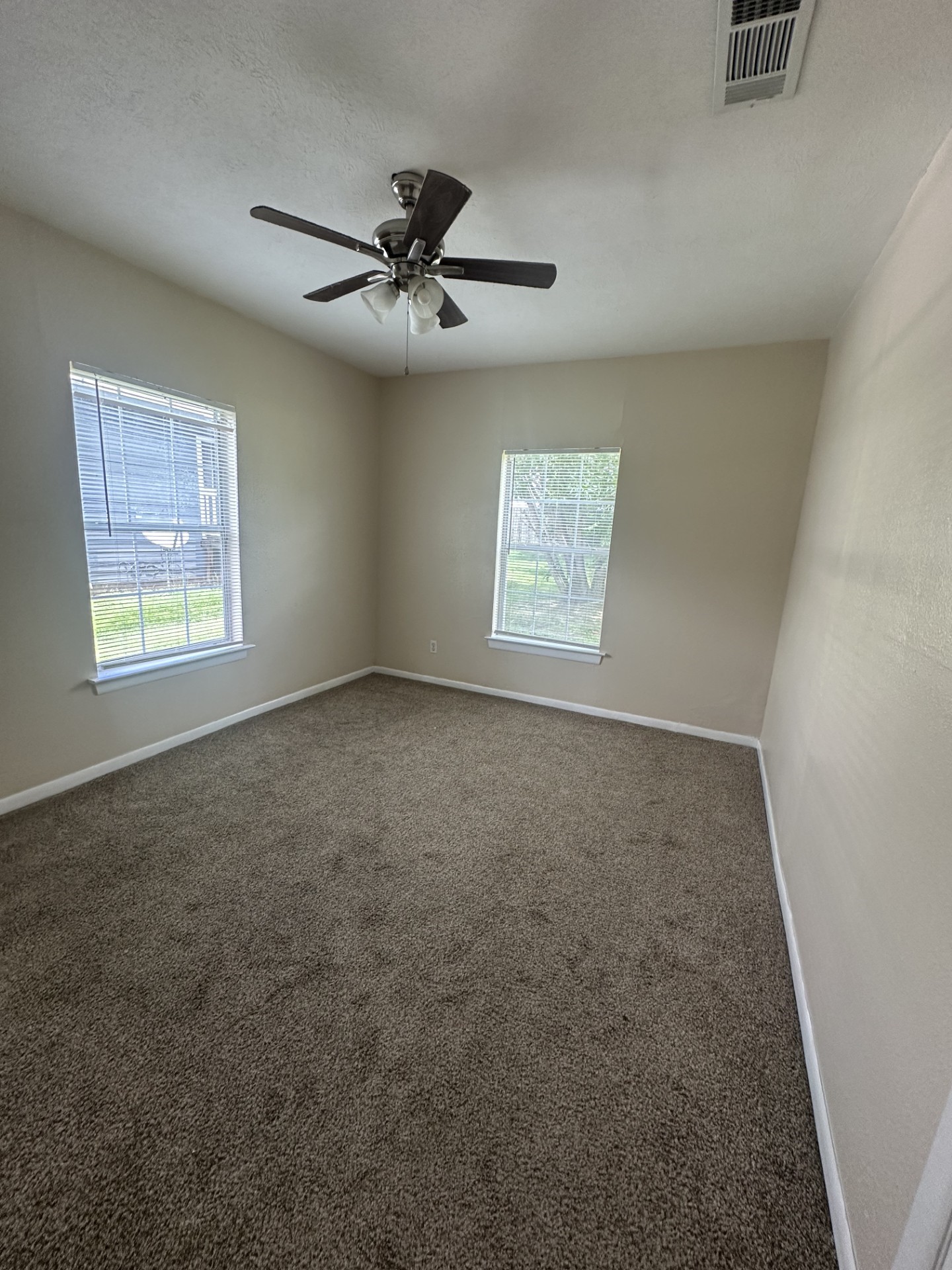 1046 15th Street Hempstead, TX 77445 - Photo 2 of 6