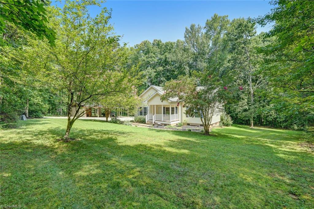 301 Sunset Road Pelham, NC 27311 - Photo 4 of 39 Gallery Image 4