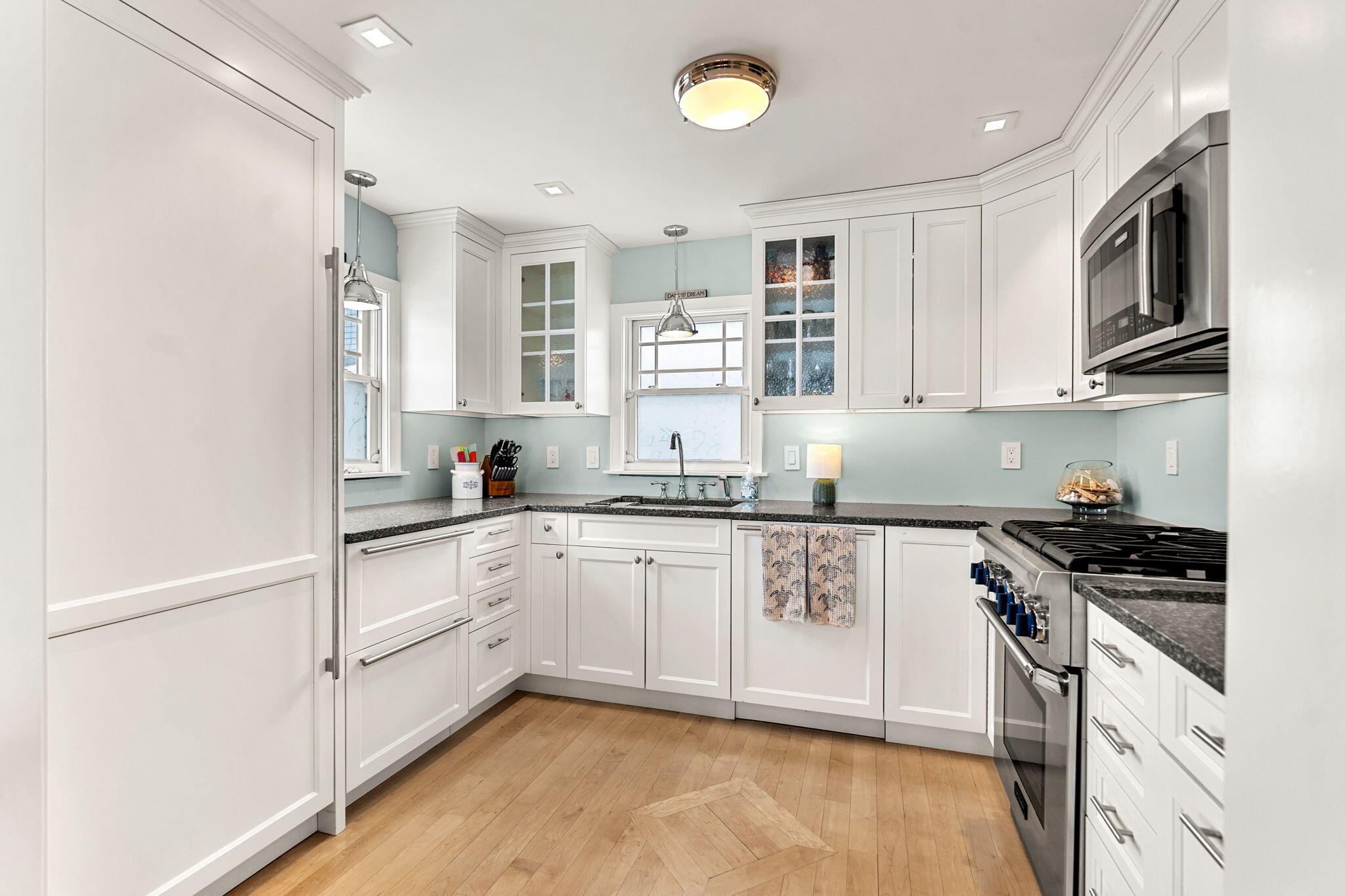 225 Atlantic Avenue Wells, ME 04090 - Photo 13 of 40 Quartz Counter-tops