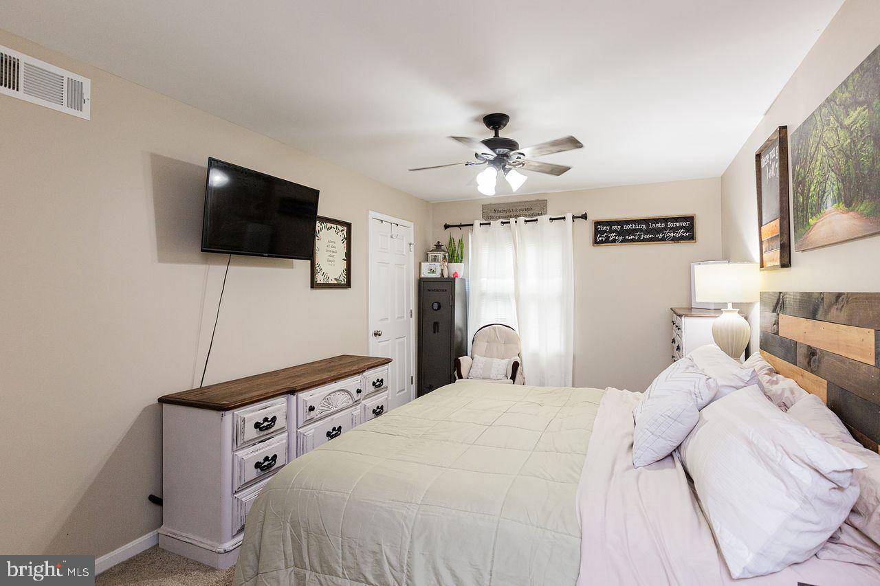 2865 Robin Road York, PA 17404 - Photo 43 of 74 Gallery Image 43