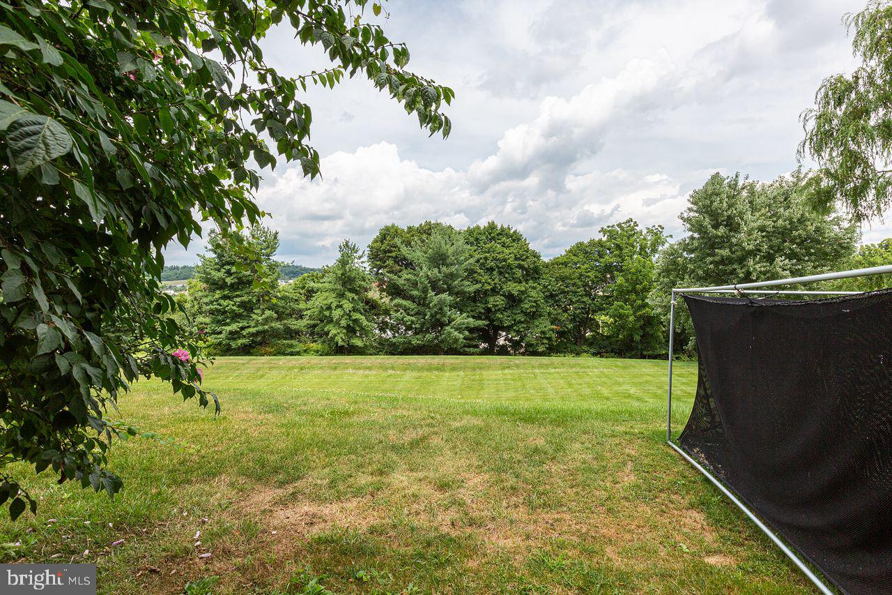 2865 Robin Road York, PA 17404 - Photo 68 of 74 Gallery Image 68