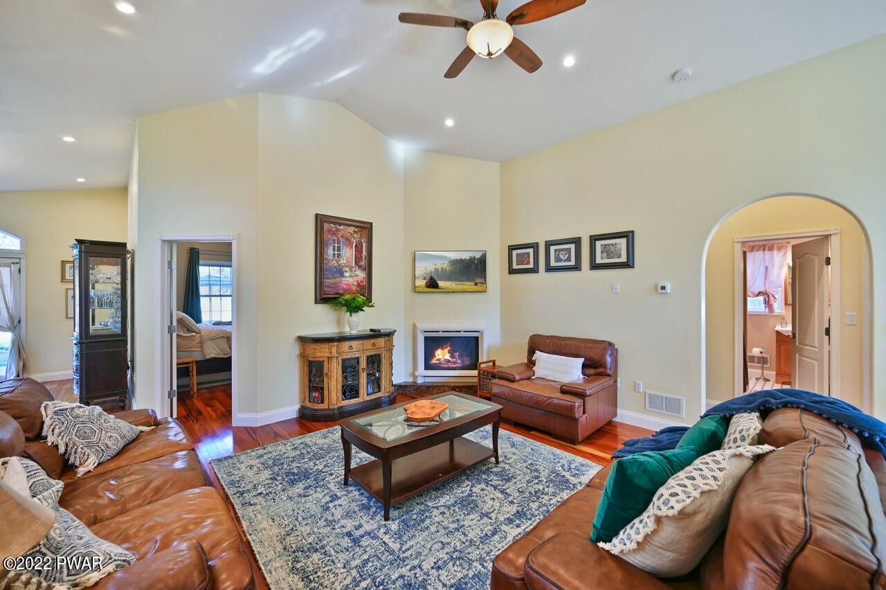 113 Norfolk Way Scranton, PA 18504 - Photo 7 of 52