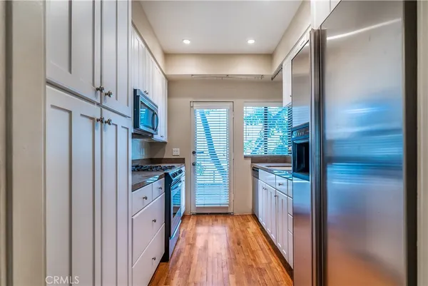 $4,100 | 13236 Valleyheart Drive, Unit 102, Studio City, CA 91604