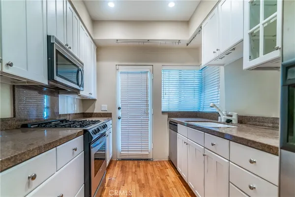 $4,100 | 13236 Valleyheart Drive, Unit 102, Studio City, CA 91604