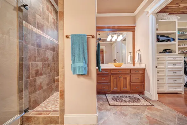 $920,000 | 3 Quinn's Cabin Court, Conroe, TX 77304
