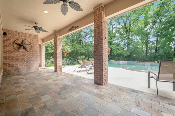 $920,000 | 3 Quinn's Cabin Court, Conroe, TX 77304