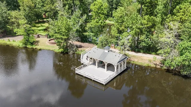 $935,000 | 3 Quinn's Cabin Court, Conroe, TX 77304