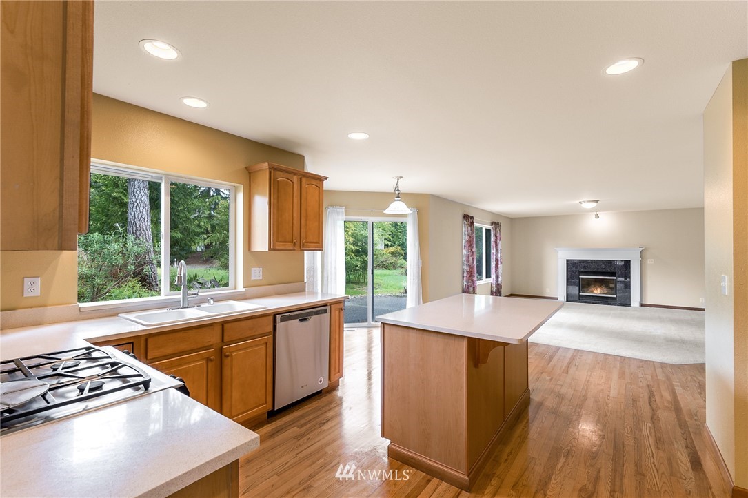 40 East Soderberg Road Allyn, WA 98524 - Photo 8 of 38 Gallery Image 8