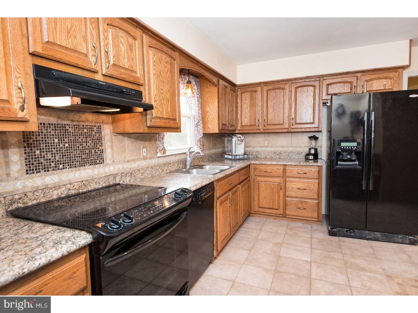 194 Cold Soil Road Princeton, NJ 08540 - Photo 7 of 24
