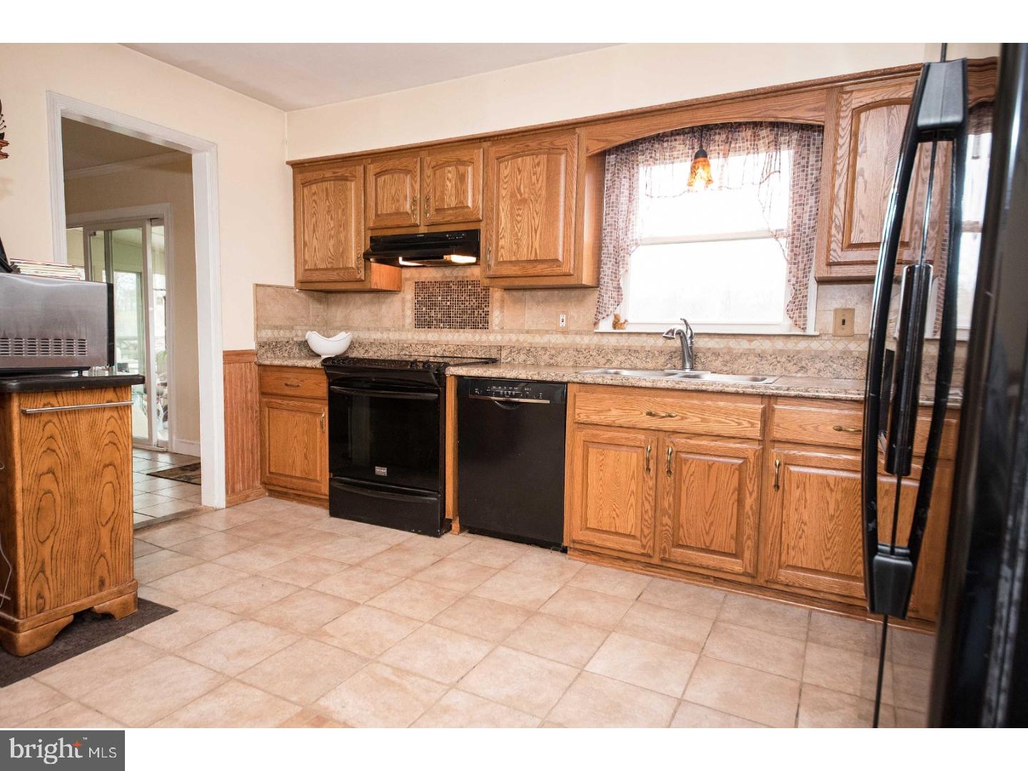194 Cold Soil Road Princeton, NJ 08540 - Photo 8 of 24