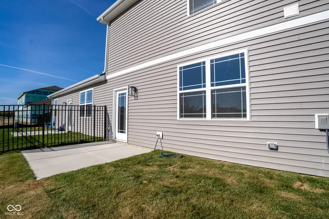 $2,300 | 6267 Wasco Drive, Whitestown, IN 46075