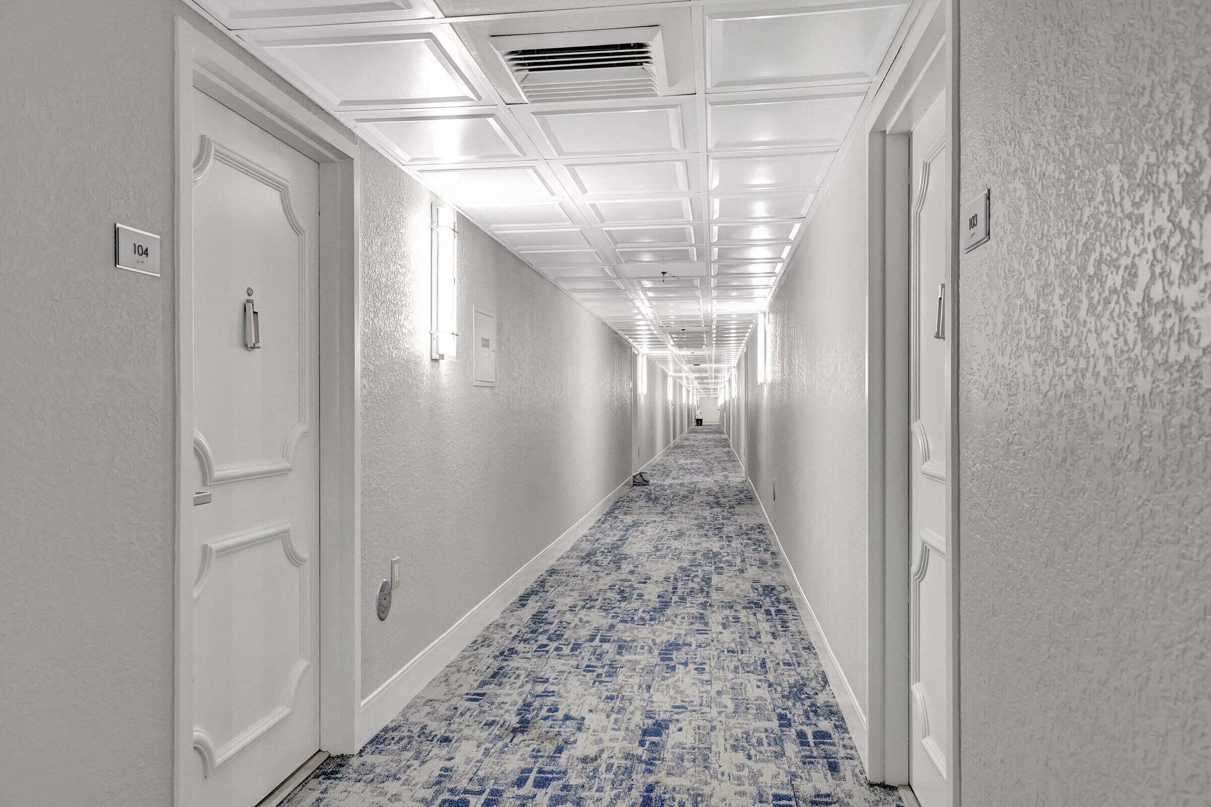 899 Jeffery Street, Unit 5030 Boca Raton, FL 33487 - Photo 18 of 22 Portabella East Hallway