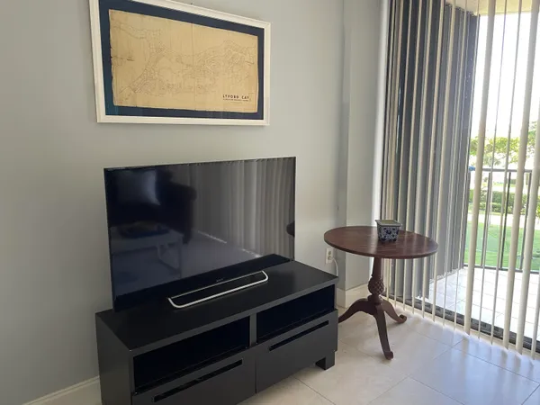 $3,200 | 899 Jeffery Street, Unit 5030, Boca Raton, FL 33487