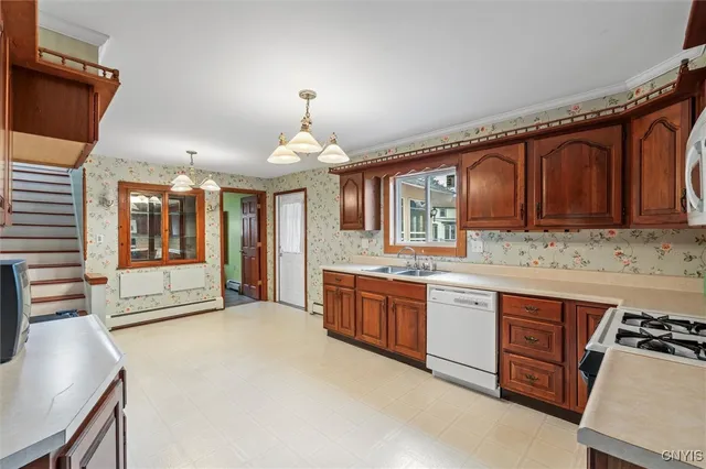 $215,000 | 16 Augustus Street, Auburn, NY 13021