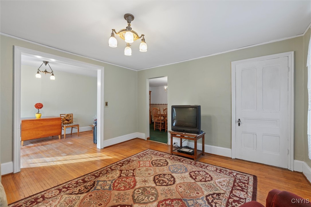 16 Augustus Street Auburn, NY 13021 - Photo 8 of 45 Living Room