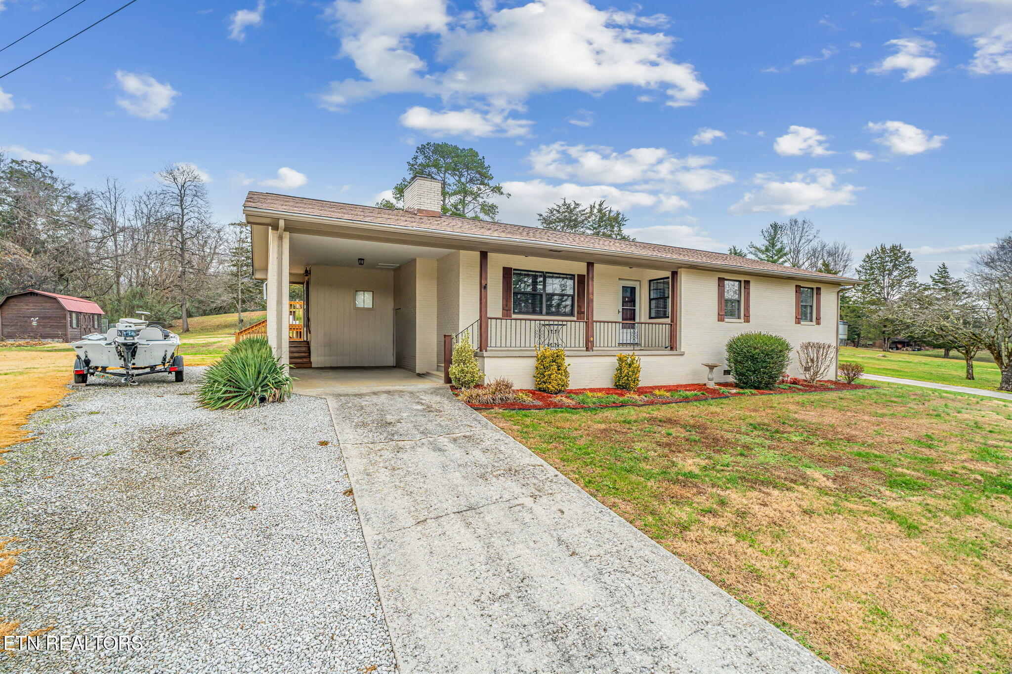 174 Jackson Road Caryville, TN 37714 - Photo 2 of 44 2-web-or-mls-174 Jackson Road-3