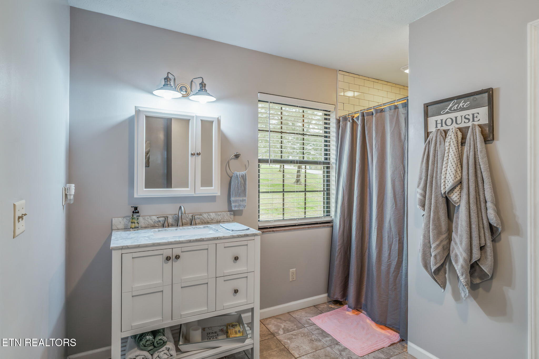 174 Jackson Road Caryville, TN 37714 - Photo 23 of 46 Primary bath