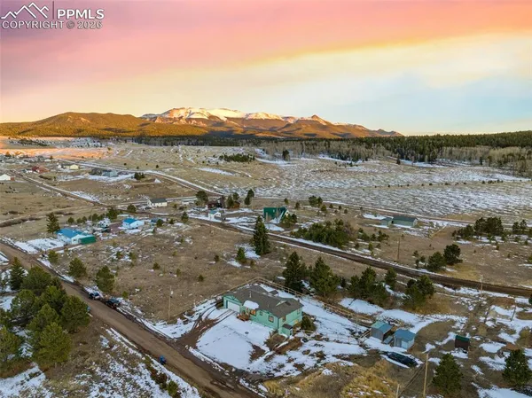 $413,000 | 1014 Elfin Glen Drive, Divide, CO 80814