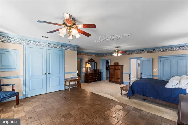 $469,900 | 930 Hickory Hill Lane, York, PA 17402