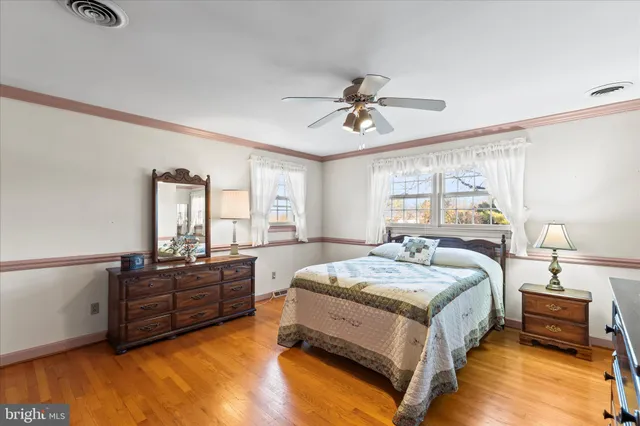 $469,900 | 930 Hickory Hill Lane, York, PA 17402